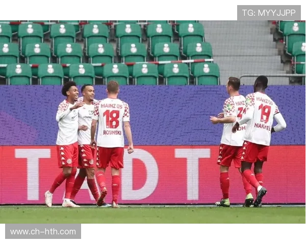 柏林联新赛季备战动态与阵容调整全面解析及欧战前景展望深度观察